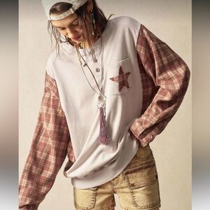 Plaid Sleeve Star Patchwork Sweatshirt top pocket beige brown stripe